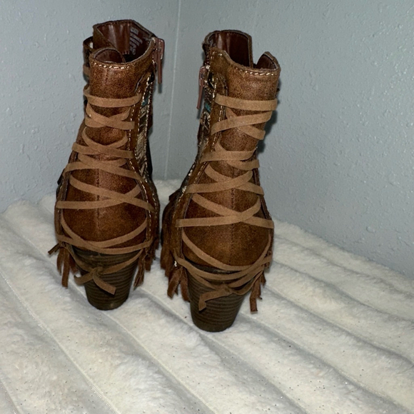 JellyPop Addison Fringe Pow Wow Cowboy Ankle Boots Bootie Women’s Sz 6.5 Aztec - Picture 3 of 14
